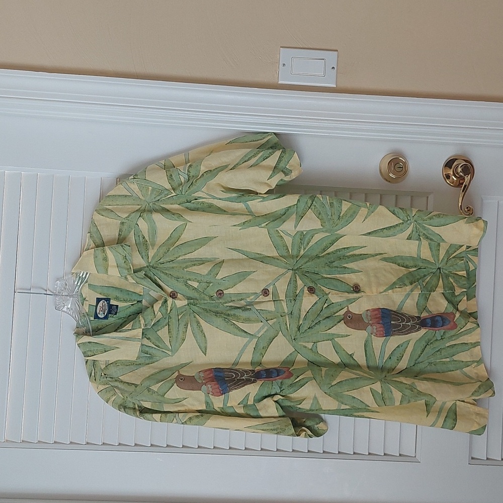 Tommy Bahama short sleeve linen shirt